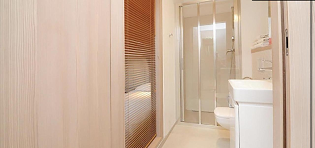 404 Rooms Wolska Apartament Βαρσοβία Εξωτερικό φωτογραφία
