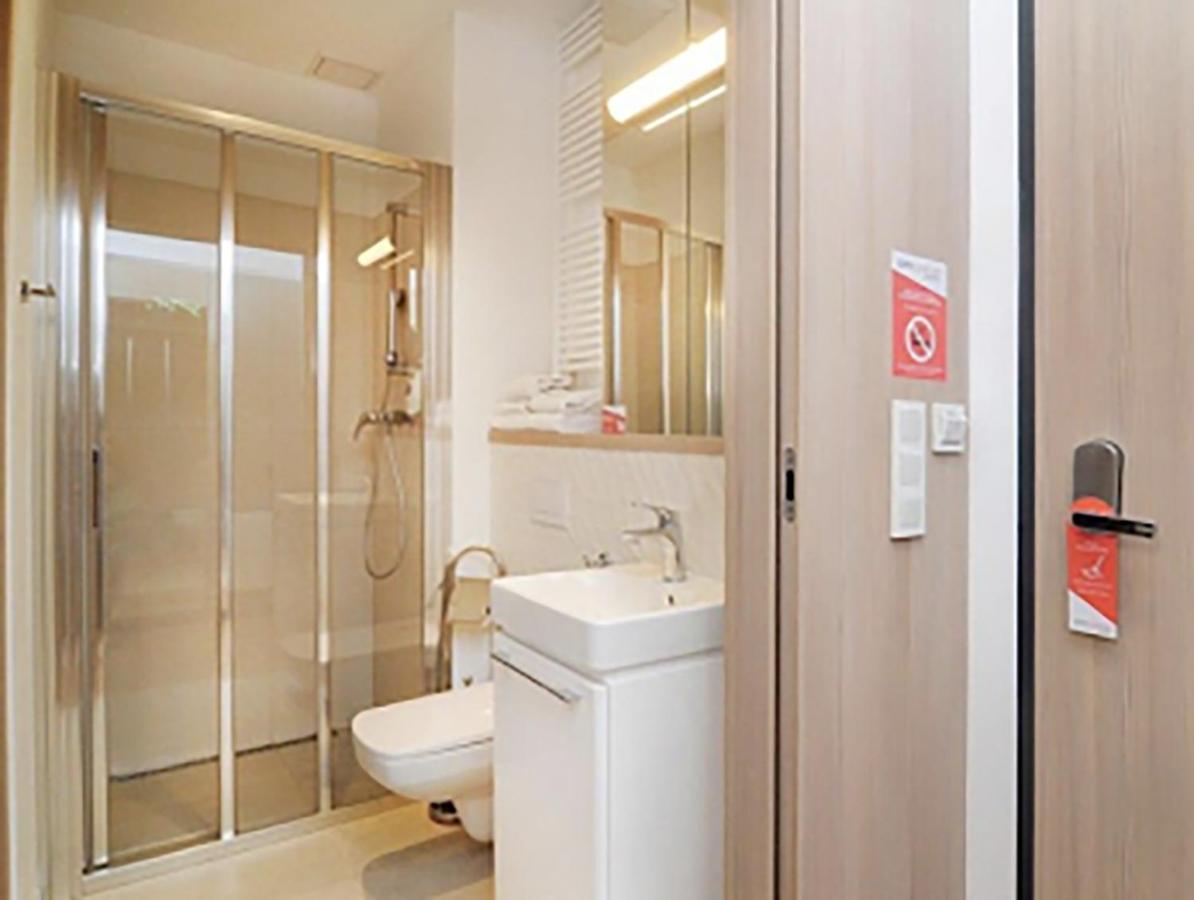 404 Rooms Wolska Apartament Βαρσοβία Εξωτερικό φωτογραφία